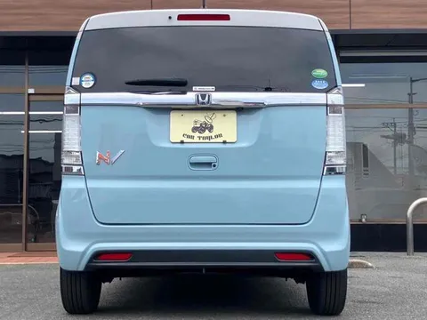 Honda N-BOX Slash