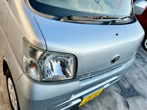 Toyota Pixis Van