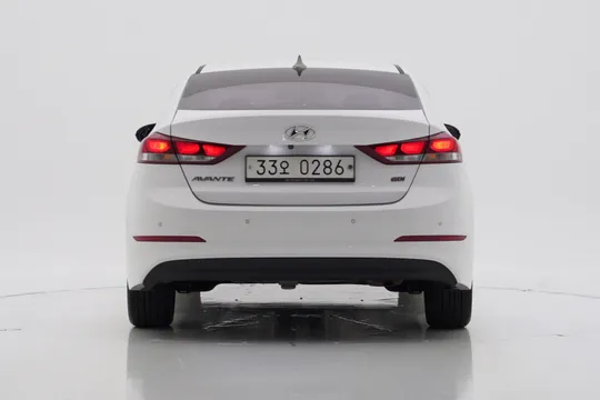 Hyundai Elantra (Avante)