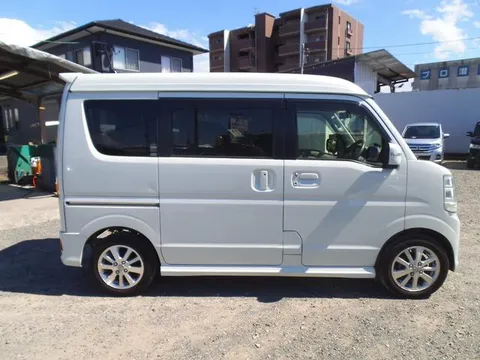 Nissan Clipper Rio