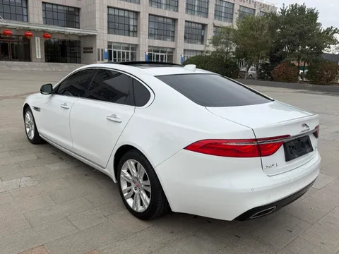 Jaguar XFL