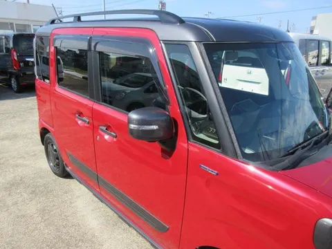 Suzuki Spacia Gear