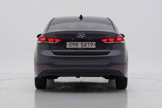Hyundai Elantra (Avante)