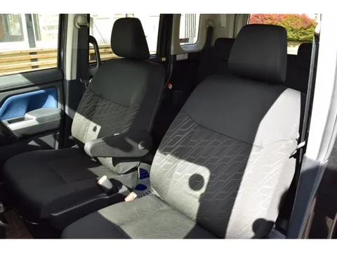 Subaru Justy Minivan