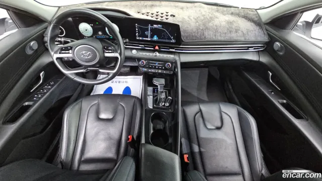 Hyundai Elantra (Avante)