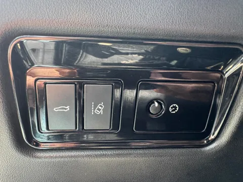 Jaguar XFL