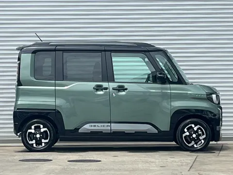 Mitsubishi Delica Mini