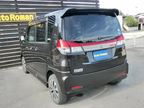 Mitsubishi Delica D:2