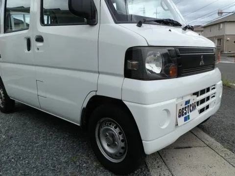 Mitsubishi Minicab Van