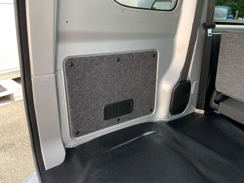 Mitsubishi Minicab Van