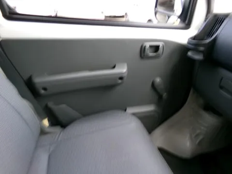 Mitsubishi Minicab Van