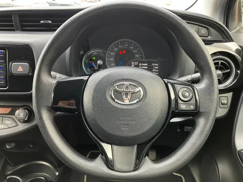 Toyota Yaris (Vitz)