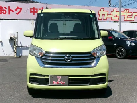 Nissan Dayz Roox