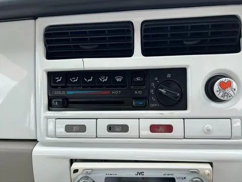 Nissan Rasheen