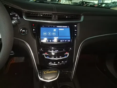 Cadillac XTS