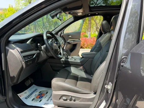 Cadillac XT4