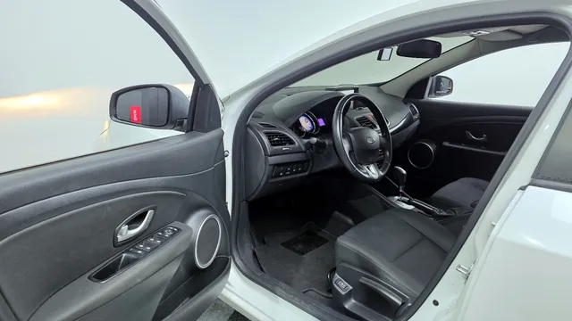 Renault SM3