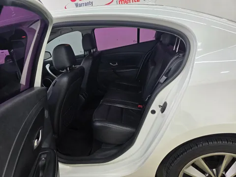 Renault SM3