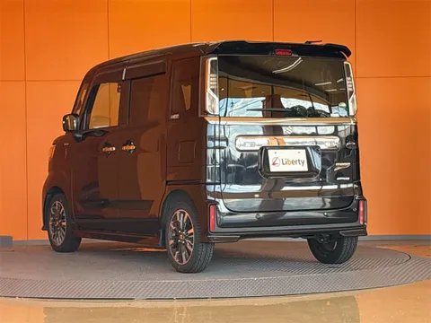 Suzuki Spacia Custom