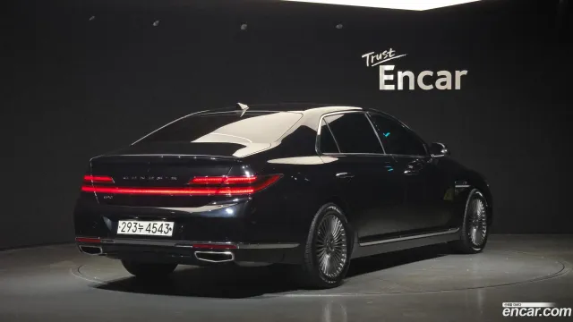 Genesis G90