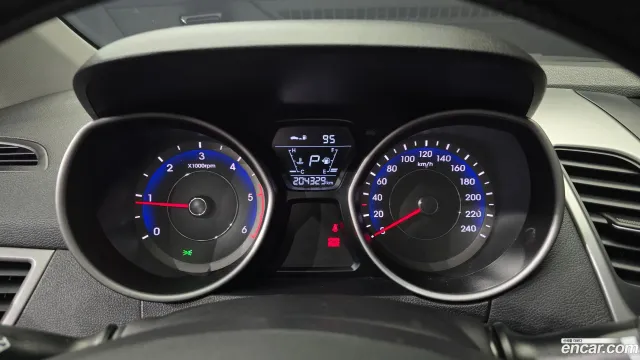 Hyundai Elantra (Avante)