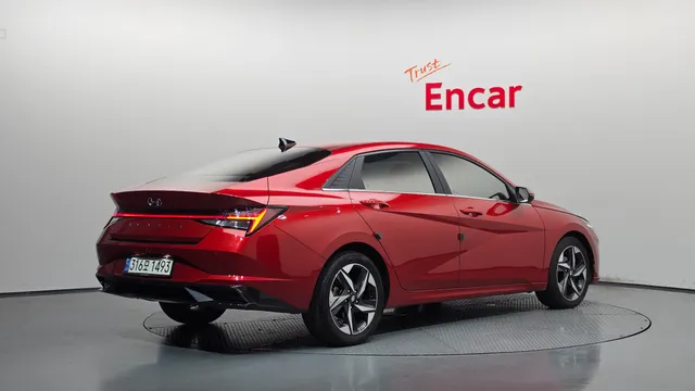 Hyundai Elantra (Avante)