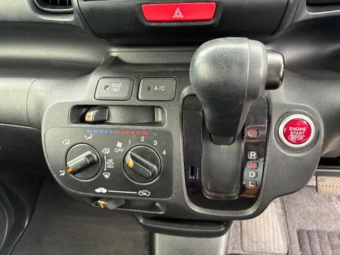 Honda N-BOX Plus