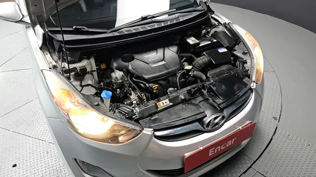 Hyundai Elantra (Avante)