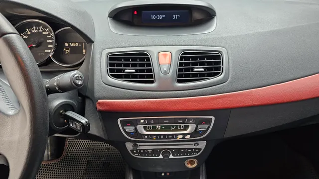 Renault SM3