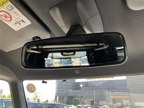 Toyota Pixis Mega