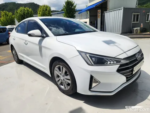 Hyundai Elantra (Avante)