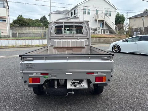 Nissan Clipper Truck