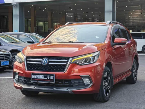Venucia T70