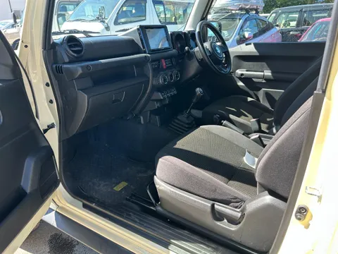 Suzuki Jimny Sierra