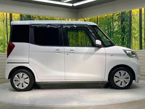 Mitsubishi eK Space