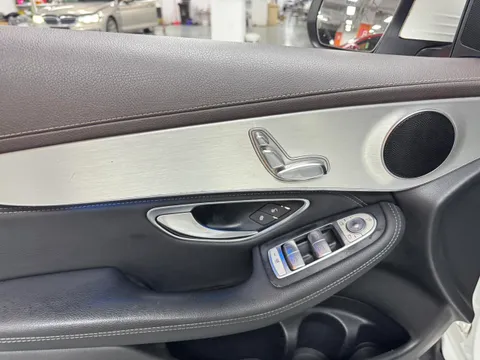 Mercedes-Benz Mercedes-Benz GLC