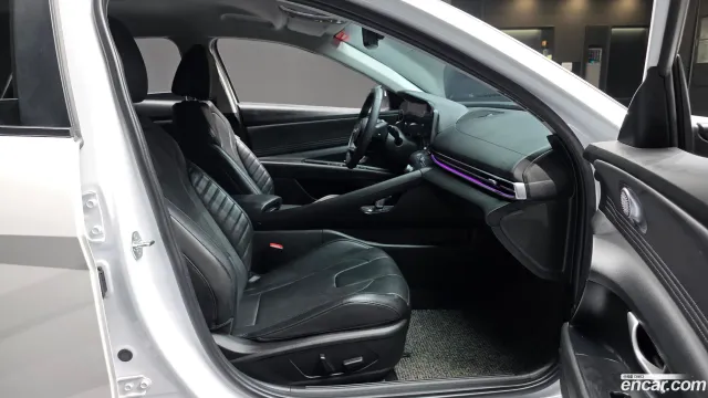 Hyundai Elantra (Avante)