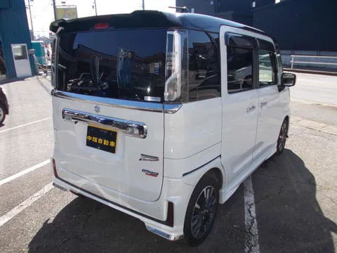 Suzuki Spacia Custom