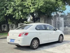 Peugeot 301