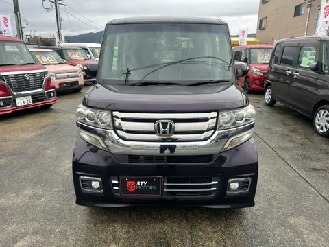 Honda N-BOX Custom