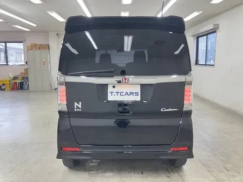Honda N-BOX Custom
