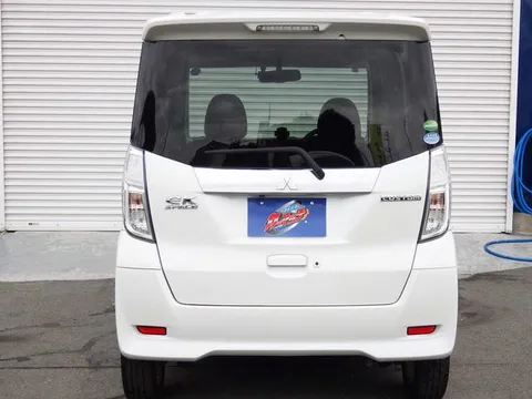 Mitsubishi eK Space Custom