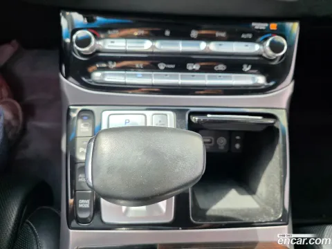 Genesis G90 (EQ900)