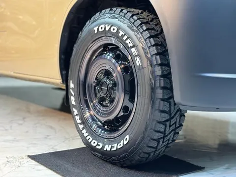 Toyota TownAce Van