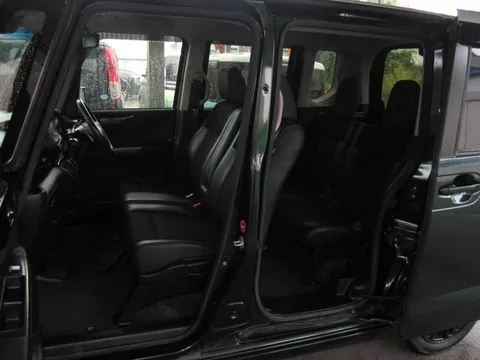 Honda N-BOX Plus Custom