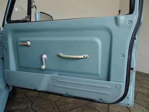 Nissan Pao