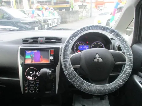 Mitsubishi eK Custom