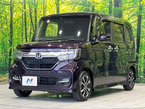 Honda N-BOX Custom