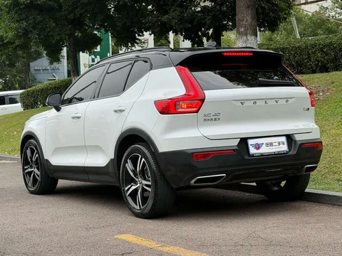 Volvo XC40