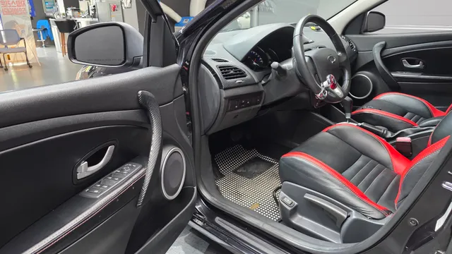 Renault SM3
